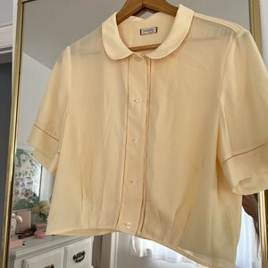 3/$30 Large Aritzia Sunday Best button up blouse Butter Yellow